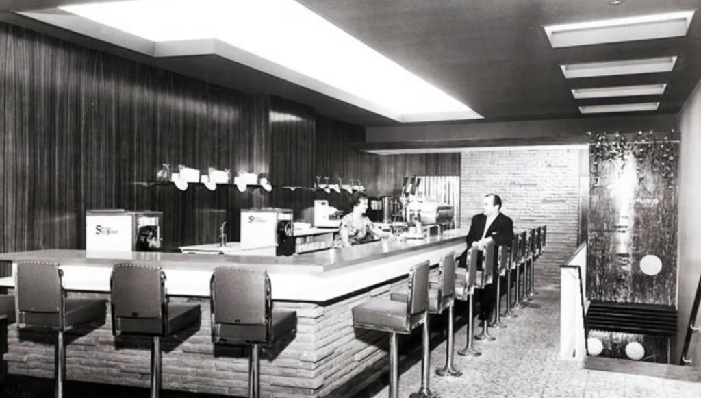 Chapel Walk's SideWalk cafe